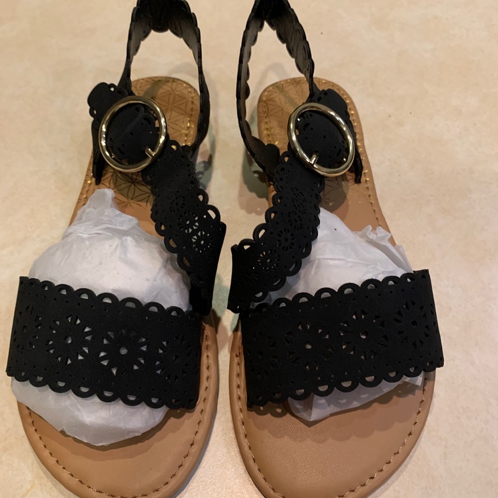 🖤 Cute New Black Sandals 🖤